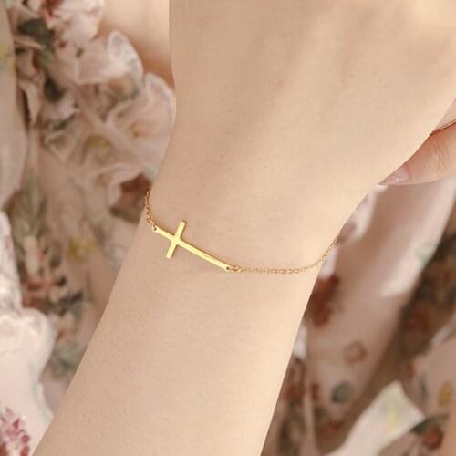LIKGREAT Stainless Steel Cross Jesus Bracelets for Women Gold Link Chain Bracelet for Girl religion Wrist Jwewlry pulseras mujer