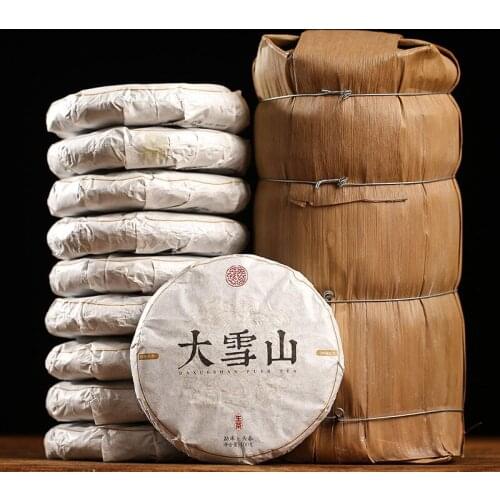 2019 Spring Tea Yunnan Pu'er Tea Lincang Heavy Snow Mountain Flower Honey Fragrant Raw Tea 100g