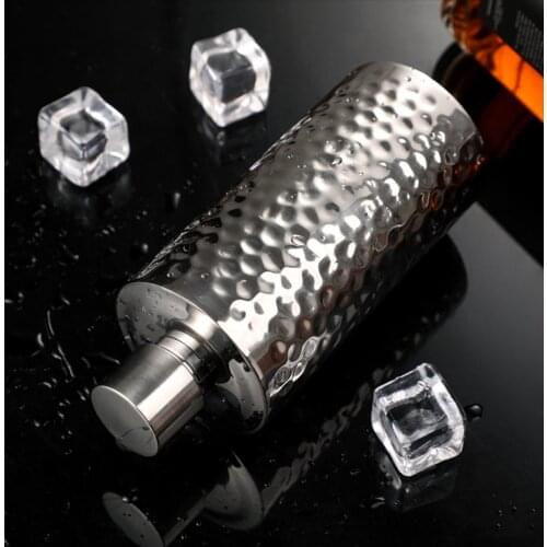 Featured 304 stainless steel hip flask 500ml portable outdoor personality creative retro thickened portable wine set