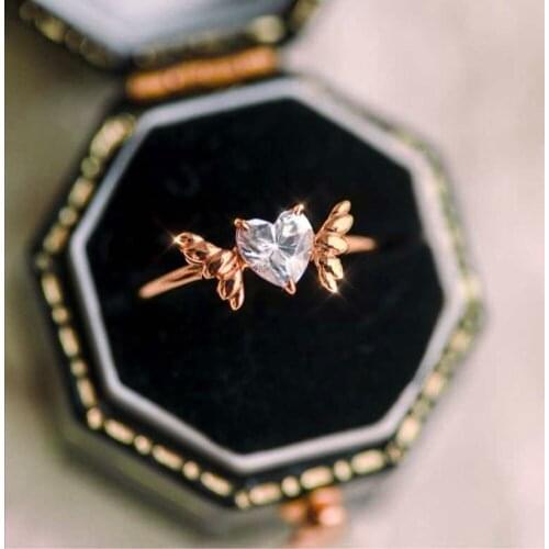 JK Romantic Crystal Heart with Rose Gold Color Wings Women Rings Lovely Girl Gift Party Fashion Ring Daily Wear Lady Jewelry