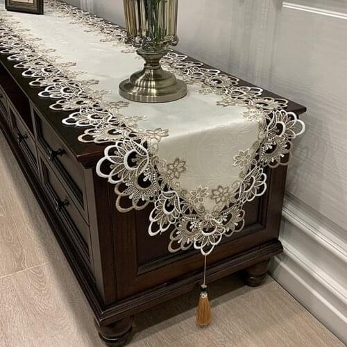 Eogoe Dinning Table Decor Embroidered Table Runner Luxury Table Runners Modern Nordic TV Cabinet Lace Pendant Tassel Decoration