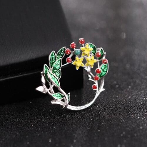 Fashion Popular Flower Enamel Pins Womens Jewelry Wholesale High Quality Metal Wreath Brooch On Clothes 2021 New Arrival