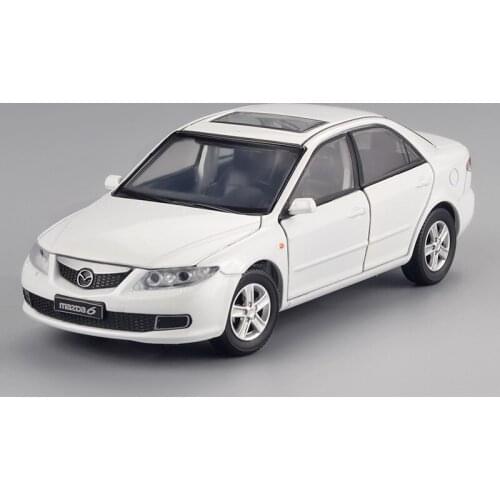 Diecast 1:32 Mazda 6 Alloy Car Model Pull Back Toy Collection Boxed Souvenir Ornaments Display Decoration Vehicle Boy Gift