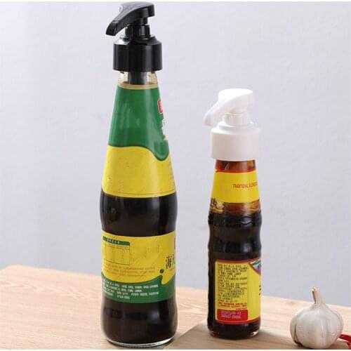 Oyster Sauce Sprayer Vinegar Bottles Can ABS Lock Plug Seal Leak-proof Food Grade Plastic Nozzle Sprayer Pourer Liquor Dispenser