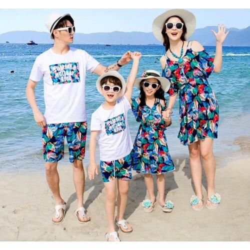 New Mother Daughter Outfits 2019 Bohemian Style Beach father and son T-shirts+Shorts Family mother and girl dress Clothing Sets