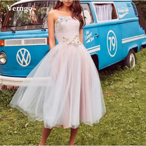 Verngo Elegant Blush Pink Tulle Prom Dresses Short Strapless Floral Applique Pleats Wedding Party Gowns Tea Length Formal Dress