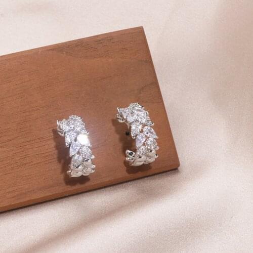 Luxury Zirconia Circle Hoop Earrings for Women Shiny Crystal Leaf Earrings Bridal Wedding Jewelry Classic Accessories Gifts