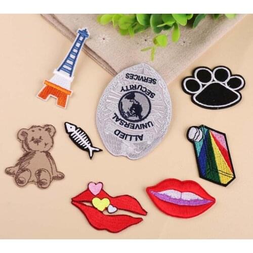 50pcs/lot Embroidery Patch Letter Clothing Decoration Tower Lip Bear Foot Print Dress Sewing Supply Iron Heat Transfer Applique