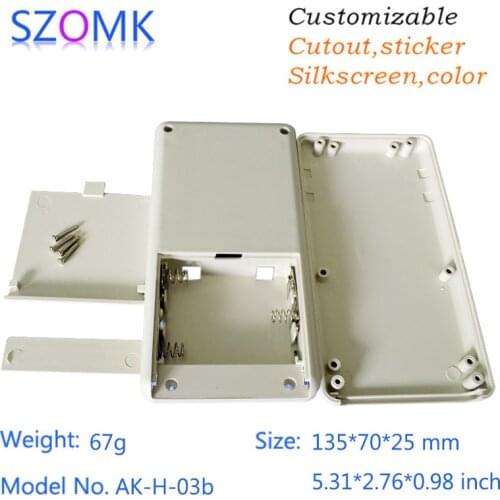Hot selling abs handheld enclosure 3x AA battery holder junction housing (10 pcs) 135*70*25mm szomk beige plastic project box