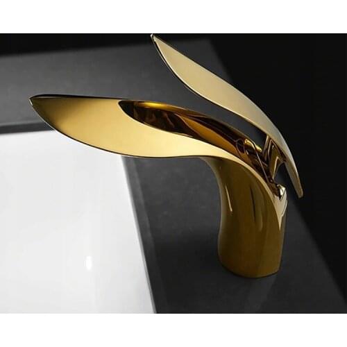 Luxury Gold Brass Bathroom sink faucet Single hole Fashion design High Quality Copper Basin mixer faucet Golden Bath faucet
