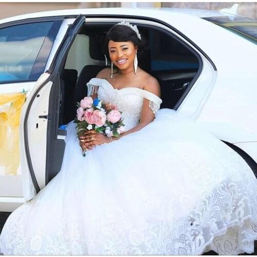 Crystal Beading Wedding Dresses 201 Ball Gown Lace Plus Size Bridal Gowns Beading Retro Marriage Lady Dress