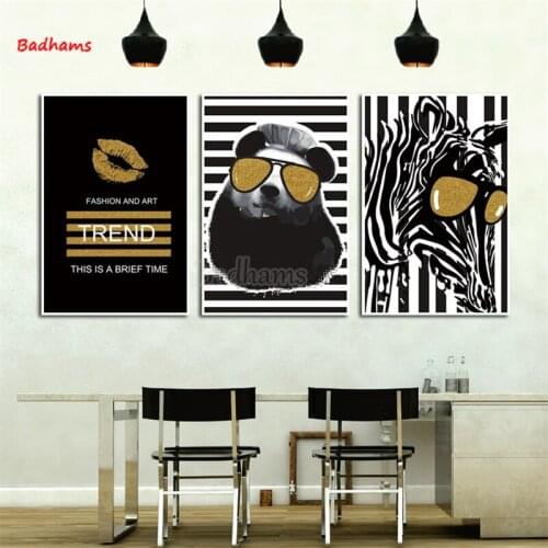 Living Room Decoration Paintings Nordic Style Lip Print Animals Abstract Living Room Hotel Cafe Decoration Painting