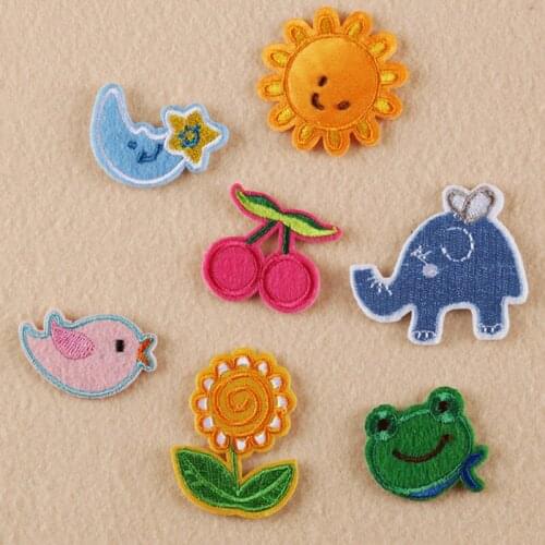 Flower Animal Cartoon Patch Iron on Badge Patches Embroidered Applique Sewing Patch Clothes Stickers