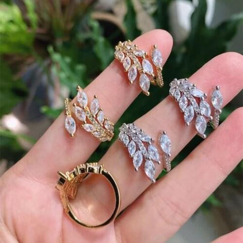 Starella Wedding Rings