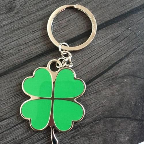 40pcs Korea Clover Keychains Creative Green Clover Keychain Metal Lovers Key Pendant Small Gift