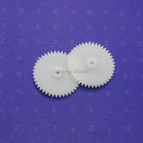 WHOLESALE!!! FREE SHIPPING 50pcs Teeth 20 Aperture 2mm Module 0.5 Spur Plastic Gear