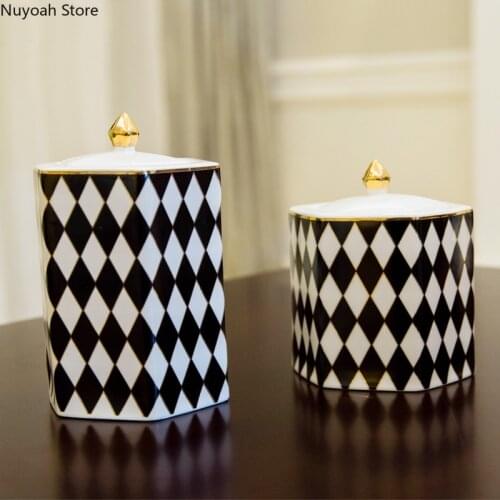 Black and White Ceramic Decoration Living Room Home Decoration Accessories Luxury Coffee Table Desktop Storage Jar Candy Jar