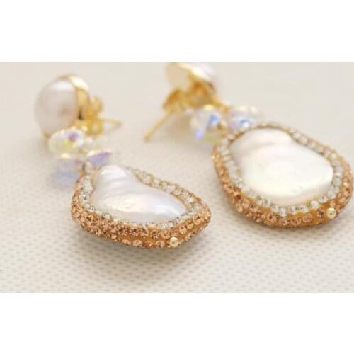 2020 New Large Flat Freshwater Pearl Drop Earrings Crystal for Women Gold Metal White Baroque Pearl Earrings Jewelry Hot Selling