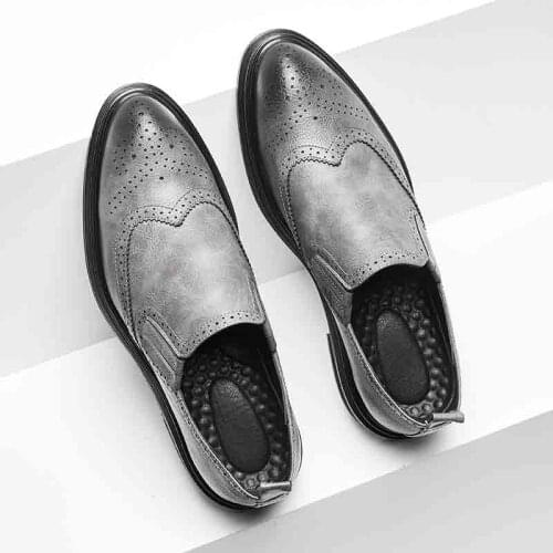 Yomior New Fashion Summer Men Casual Shoes Soft Leather Formal Dress Loafers Breathable Vintage Wedding Oxfords Brogue Shoes
