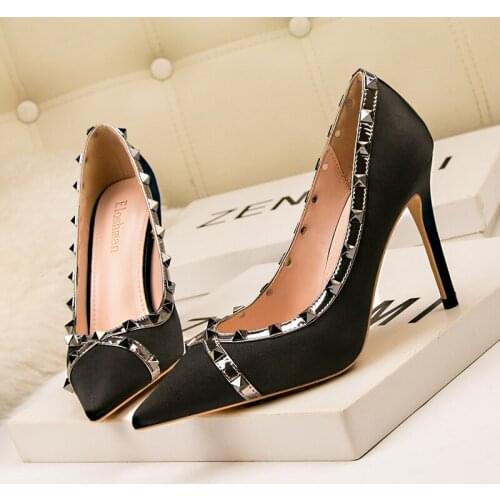 Rivet shoes 10CM PUPMS Simple sexy nightclub satin female stiletto heels shallow mouth pointed foreign trade single shoes