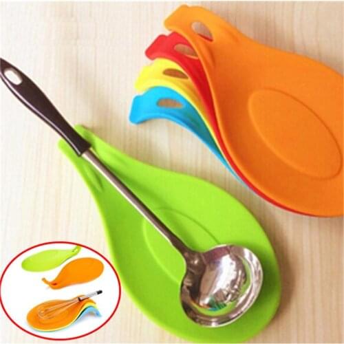 1 Pcs Multipurpose Silicone Spoon Rest Pad Food Grade Silica Gel Spoon Put Mat Device Spoon Pad Kitchen Tool