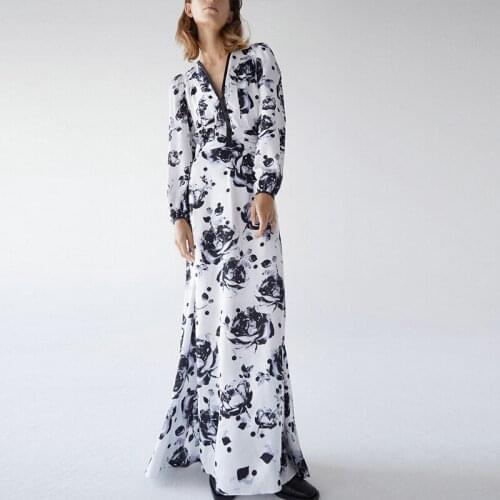 The latest design ladies floral print dress maxi dress long-sleeved ethnic style retro fashion dress
