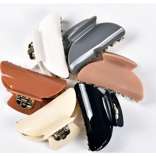 2pcs/Lot 7.5cm White and Black Hair Claws for Women Barrettes Hairpins Crab Acrylic Clip Hair Accessories Headweare 22114