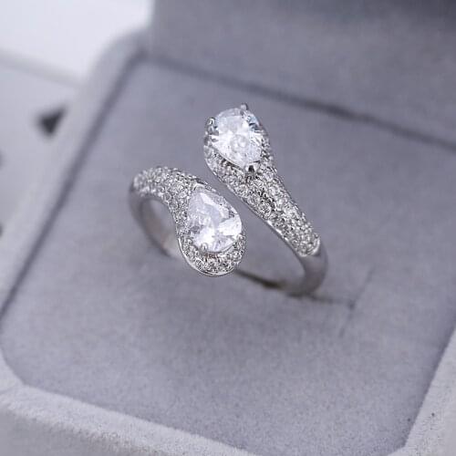 Funmode Shiny Waterdrop Wedding Bridal Adjustable Ring For Women White Gold Color Charm Ring For Ladies Wholesale FR55