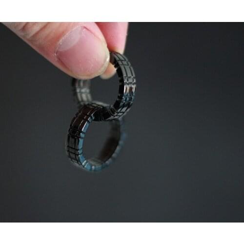 Magic Trick Himber Close Up Linking Finger Ring cross fingers magic toys props