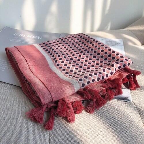 2020 Fashion Spain Luxury Brand Polka Plaid Viscose Shawl Scarf Print Muffler Soft Oversized Hijab Sjaal Foulards Muslim Snood