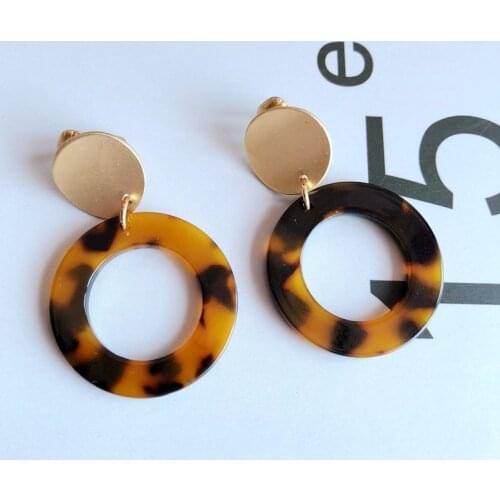 Round Circle Tortoise Resin Clip Sweet Earring