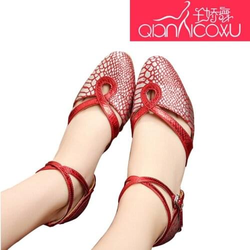 Sexy Straps Leather Printing Golden Latin Dance Shoes Female Adult With Summer Friendship Square Dance Sandals Soft Bottom 7056