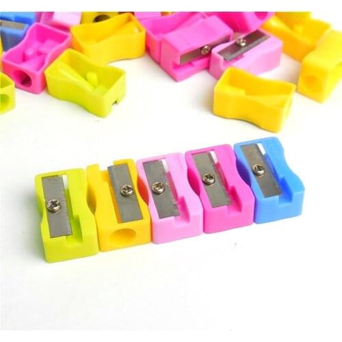 1PCS Single Hole Pencil Sharpener Hand Crank Mechanical Accessory Sharpener Creative Student Print For Kids School Supply