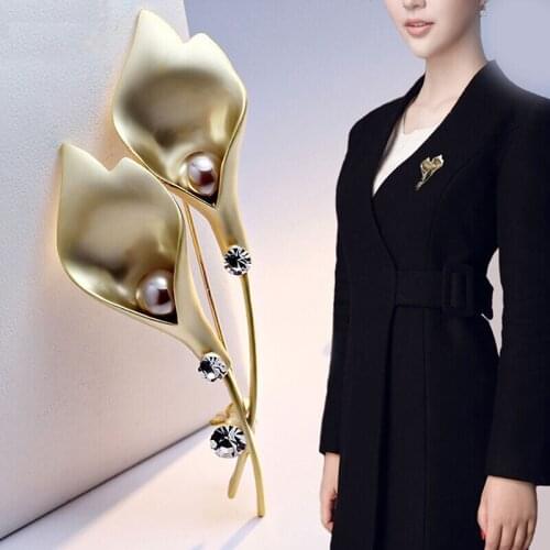 2021 Crystal Rhinestones Beautiful Tulip Shape Trendy Clothing Accessories Brooches Pin Party Dress Brooch Gift Jewelry