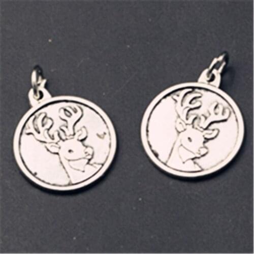 8pcs Silver Color Reindeer charm azing alloy Round tablets pendant for earring Necklace DIY Jewelry Charm findings A780