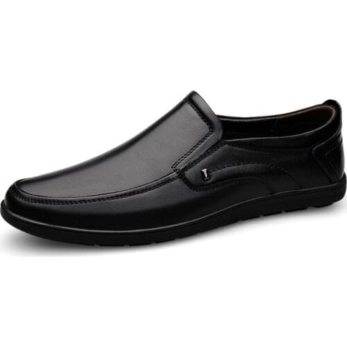Genuine Leather Mens Casual Shoes 2021 New Business Luxury Loafers Men Driving Moccasin Men Designer Soft Mens Slip on Flats