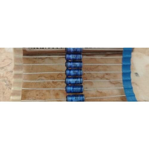 20PCS 10UF 25V 030 Series diameter : 5mm Length: 10.5mm Axial Electrolytic Capacitor