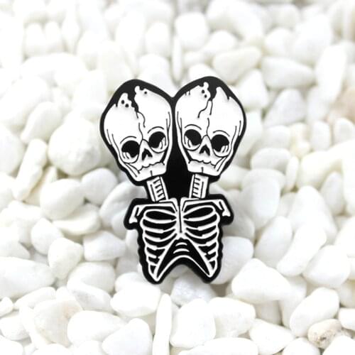 Ars Moriendi Conjoined Skeleton Enamel Pin Double head Skeleton brooch Punk Personality creative badge cowboy Leather Accessori