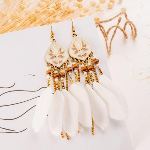 Bohemia Series Drop Earrings For Women Holiday Fringed Feathers Flower Pattern Dripping Oil Earrings Accessories, 1 Pair