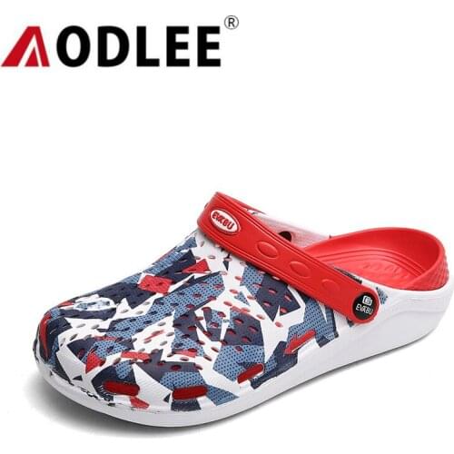 Beach Men shoes Fashion Breathable Hole Sandals Slippers Shoes Men Light Casual Camouflage Couple slippers Dropshipping AODLEE