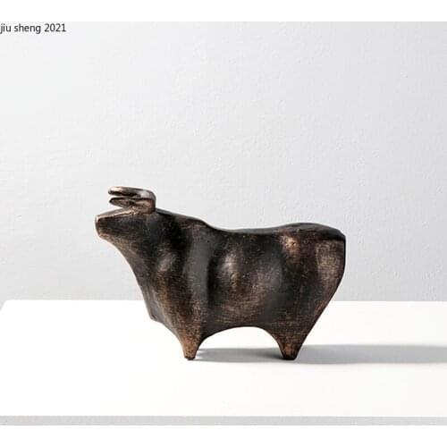 Creative Retro Metal Cow Ornaments Classical Animal Sculpture Crafts Living Room Office Countertop Cow Ornaments Home Decor Gift