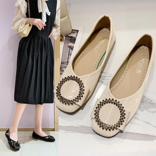 Plus Size 35 42 Women Flats Rhinestone Slip on Flat Shoes Woman Loafers Patent Leather Boat Shoes Comfort Black Yellow 8528G