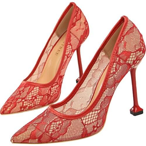 Size 34-40 Thin Red Pumps Pointed Toe Hollow Lace Designer Women Luxury Shoes Brand Party Wedding High Heels