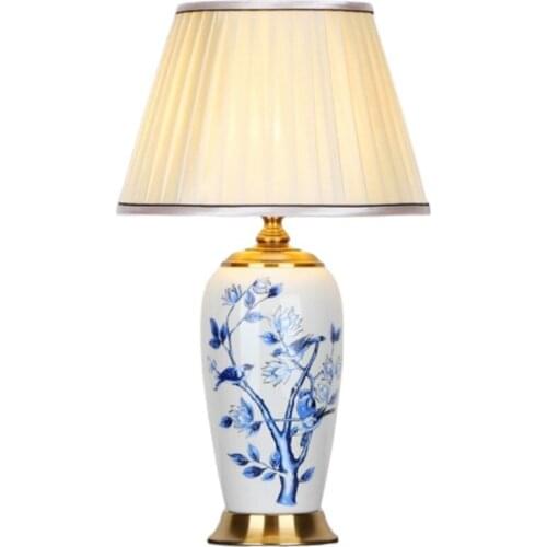 Chinese Traditional Flowers Birds Ceramic Table Lamp For Bedroom Bedside Living Room Foyer Study Desk Reading Night Light 190181