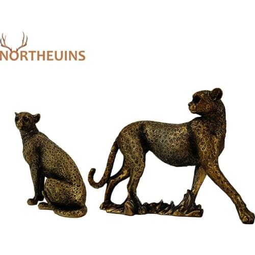 NORTHEUINS European Vintage Panther Statue Animal Figurine Leopard Jaguar Sculpture Home Living Room Office Decoration Decor