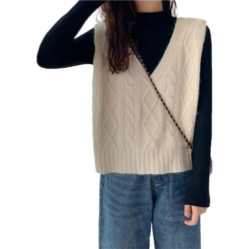 Xingqing Women’s V Neck Sweater Vest Casual Sleeveless Solid Color Cable Knit Loose Tank Top Vest Sweater Woman Clothes Sweaters