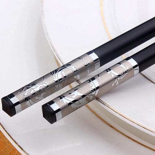 1Pair Luxury Household sushi Chopsticks Tableware dinnerware black Chinese chopsticks Style For gift Alloy B6Z6
