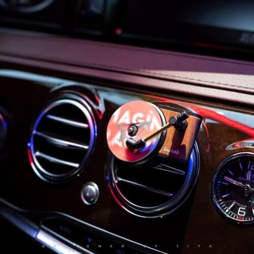 Aromatherapy Diffuser for Car Air Diffusers Freshener Retro Record Player Decor Y4UA