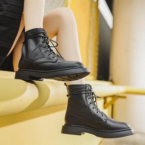 Womens Ankle Boots 2021 Spring Winter Flat Bottom Boots Fashion Round Toe Causal Cross Tie Breathable Women Short Boots