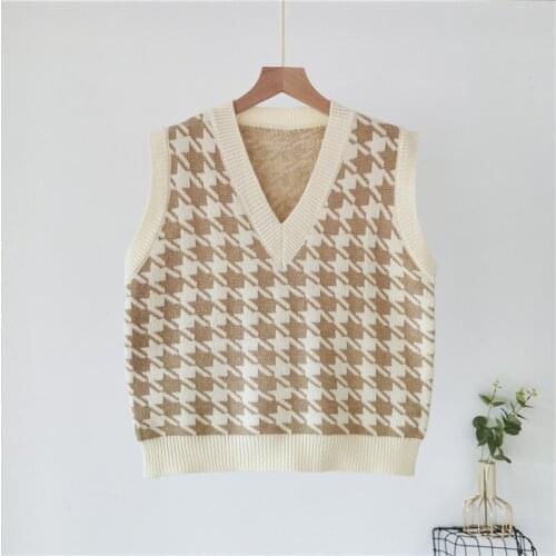 Ladies short knitted vest 2021 autumn and winter fashion new houndstooth V-neck sleeveless pullover loose blouse women